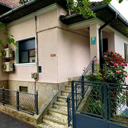 Holiday Home Esku Orşova Eksteriør billede