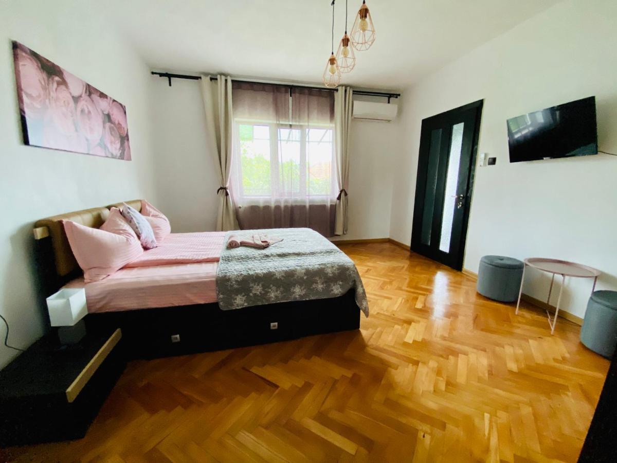 Holiday Home Esku Orşova Eksteriør billede